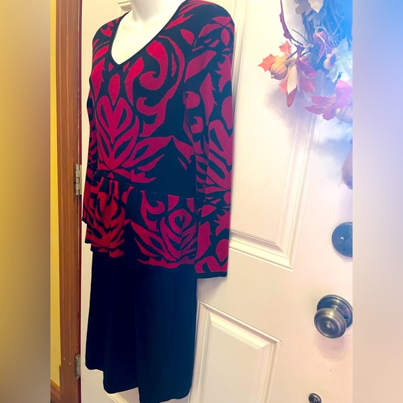 Spense Medium Peplum V-Neck Style Knit Dress in festive Red and Black. - Picture 5 of 13